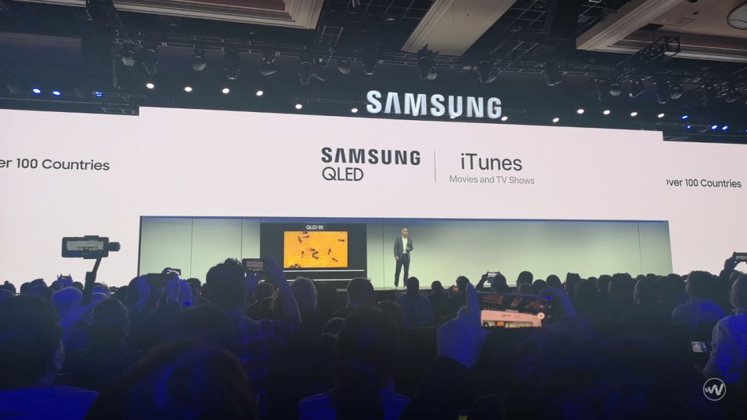 三星发布会：新款笔记本、8K 电视、与苹果合作，用 5G 和 AI 创造未来生活方式