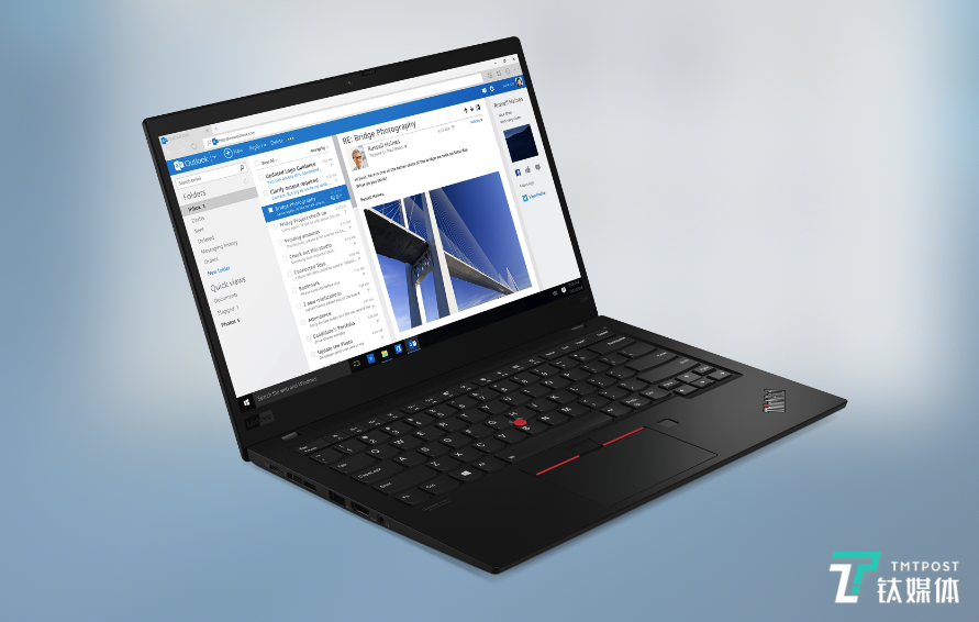 联想发布新一代智能PC，加速布局全域智能化 | CES 2019