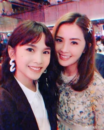 35岁的台湾甜妹和泰国全民女神同框居然把对方碾压得渣都不剩！