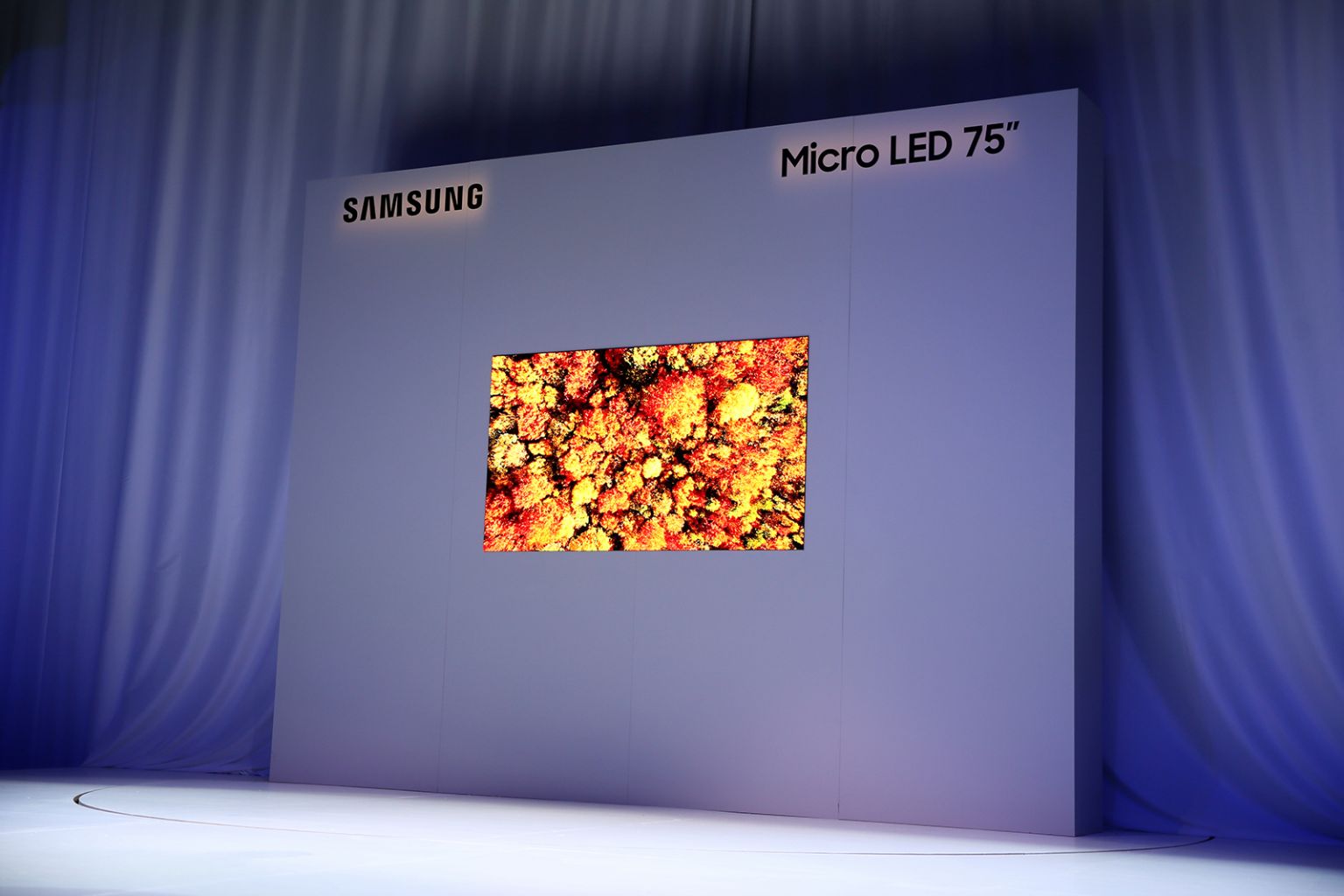 这是未来？三星展示219英寸模块化Micro LED电视