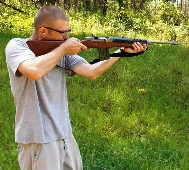 Mini14威力太小?FBI永远阴影:一支Mini14吊打8名探员