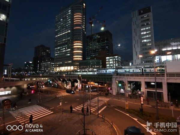 当华为nova4遇见东京：古今交融唯有广角相配