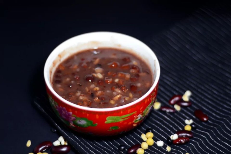 腊八粥里都有些啥？怕不是装了整个庄稼地吧！