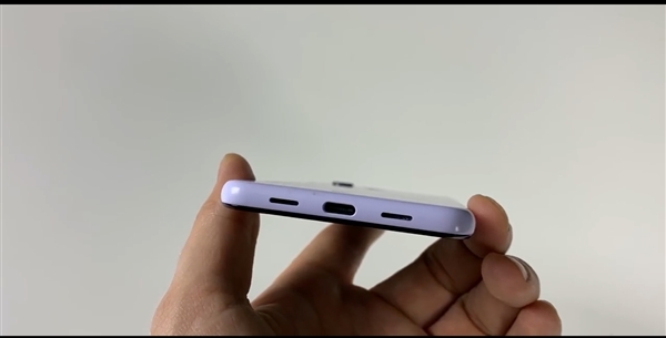 谷歌Pixel 3 Lite上手：无刘海设计 配Pixel 3同款单摄