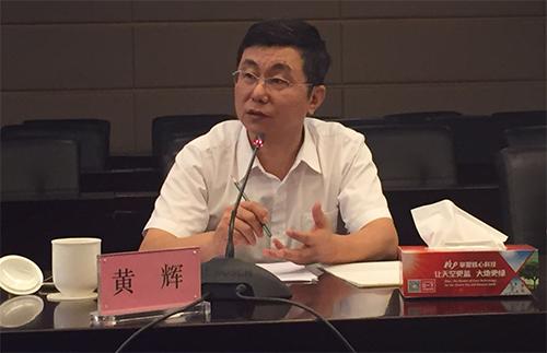 董小姐背后的6个男人：4人平均年薪352万元，有人身价超3亿元