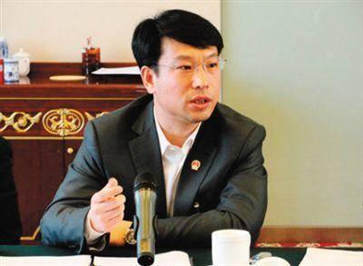 这家钢企再发3亿现金每人领6万，老板曾涉贪腐案归来后全员加薪