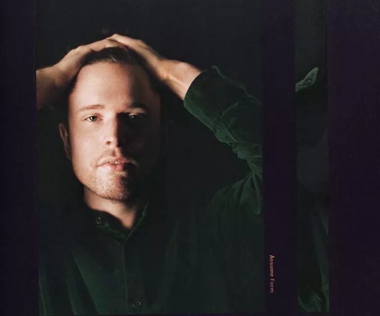 如果你还没听James Blake的新专辑，那么你的周末算是白过了！__凤凰网