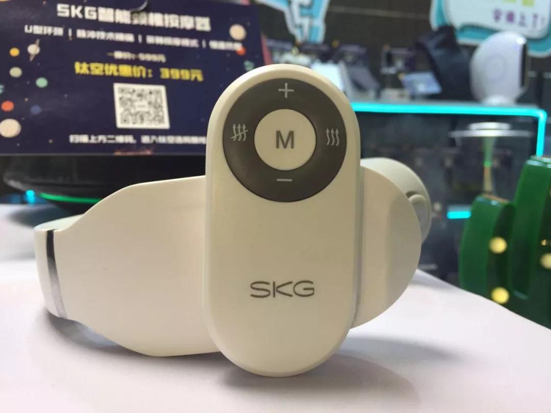 流线环颈造型，紧贴颈部，每天15分钟,拯救低头族 | 智慧星球