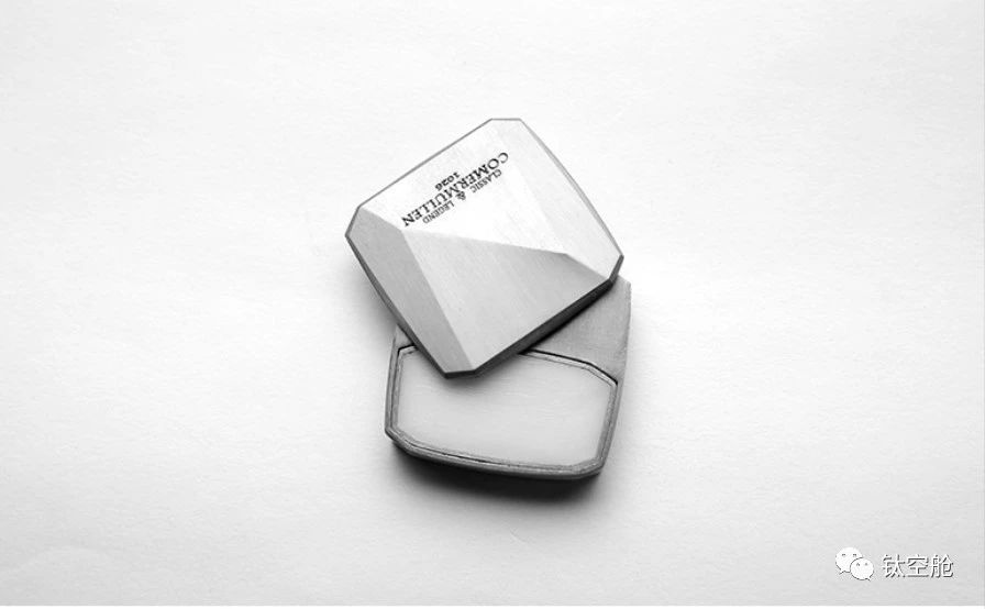 让男士涂香水变成一件很酷的事情，既是香水也是手玩｜智慧星球