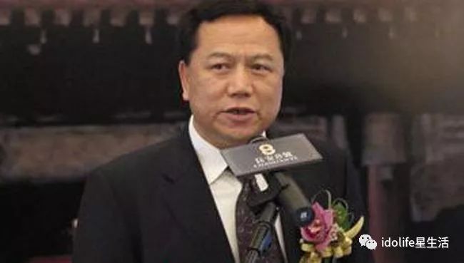 家住故宫隔壁老公却欠了6900万！晴格格嫁了假豪门？