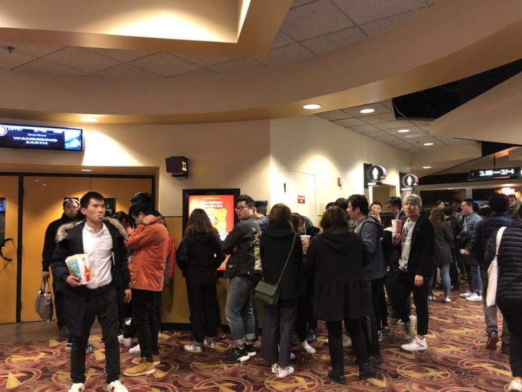 全硅谷的华人都来看流浪地球了？