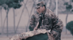 酷似吴亦凡、宁泽涛的班长退役了，《创造营》了解一下！