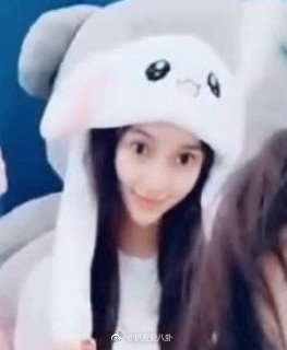 网红滤镜下的angelababy，大眼尖下巴变成另外一个人！