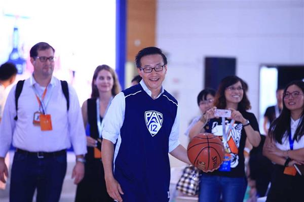 阿里巴巴篮球打得最好的合伙人 向家乡捐赠了一座体育馆