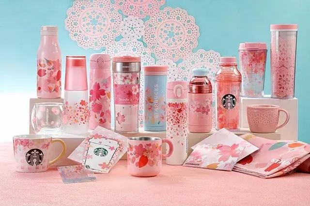星巴克的“猫爪杯”，让我朋友圈炸开了锅……