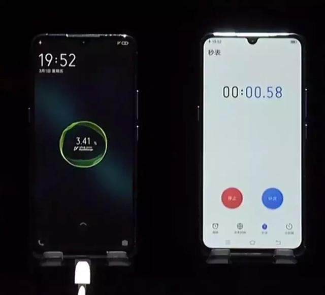 这台手机，跟它发布会上的CG一样炸裂！（破音）