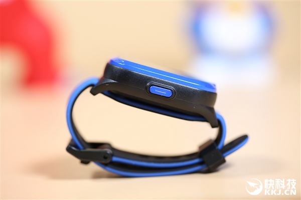 一键发起SOS 华为儿童手表3开箱图赏
