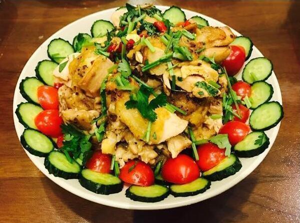 美食推荐:干煸豆角,剁椒蒸鲤鱼,泰式椒麻鸡的做法
