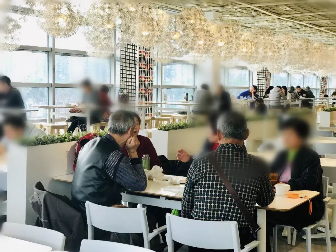 星期二的宜家，本质就是一个餐厅 乱逛