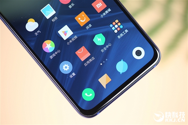 小米9 SE全息幻彩蓝图赏：美轮美奂