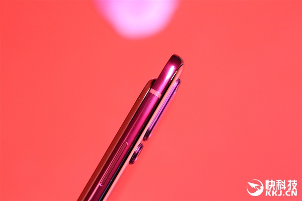 3D仿生感光+石墨烯散热！荣耀Magic 2 3D感光版图赏