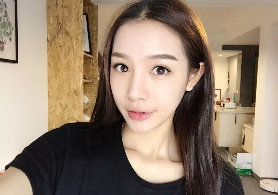 自曝换头的彭王者也是许凯的前任？让众女友撕X的家暴男劈腿史有点多呐…