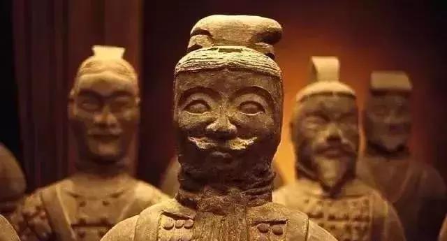 兵马俑是"活人俑"?专家从破碎的兵马俑中发现