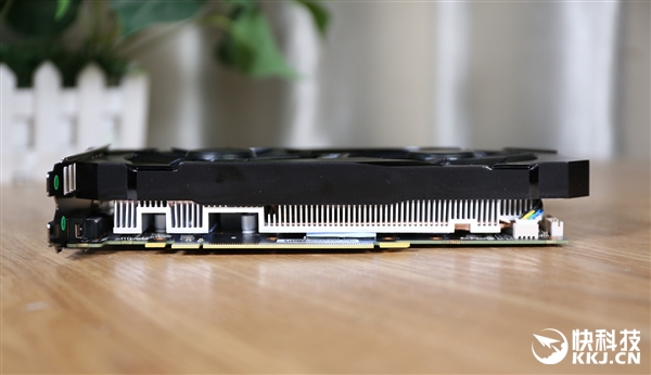 低调简约 影驰GTX 1660骁将拆解图赏