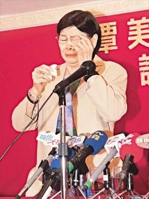 摊上这样的妈，无语……