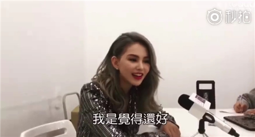 网友偶遇周杰伦瘦到认不出，帅回20年前