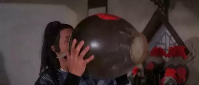 它是邵氏公司最怪异的武侠片,备受老外推崇,一招一式透露邪气!