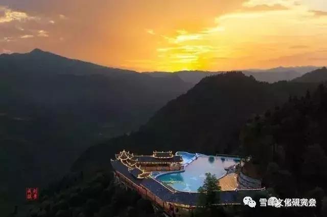 穿岩山情思