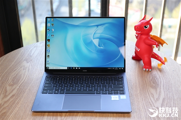 3:2 2K屏+轻薄长续航！华为MateBook 14图赏