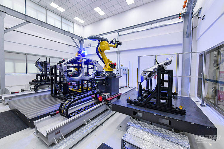 蓝光检测室室内