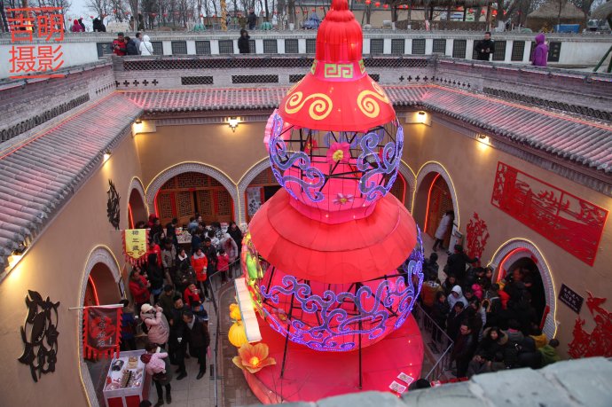 地平线下的古村落—陕州地坑院