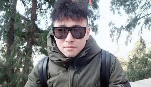斗鱼太偏心?嘉年华宣传海报只有一哥跟三哥,唯独少了他