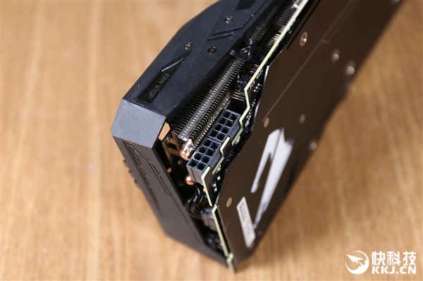 技嘉Aorus RTX 2080 Ti Xtreme 11G显卡拆解图赏