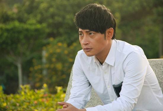 陈志朋方否认结婚，工作人员对于蛋糕上“老婆”二字，表示不知情