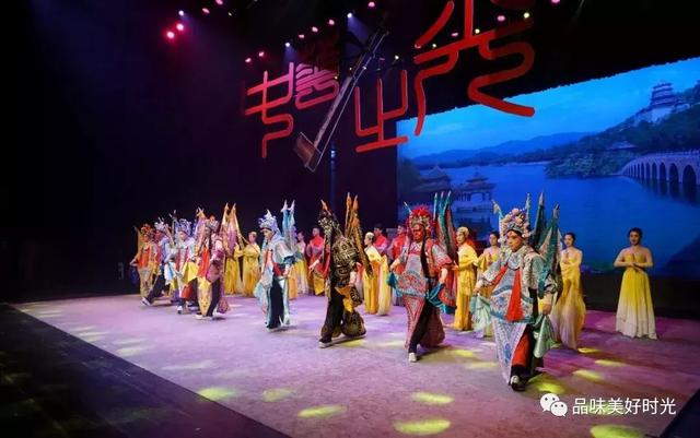 梅韵俊风 “吴氏青衣”神清骨俊 —— 记艺术大家吴汝俊的人生之梦