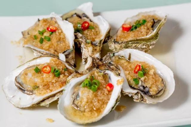 语文书都不放过!我的叔叔于勒那么悲伤一故事,你们却只记住牡蛎多好吃