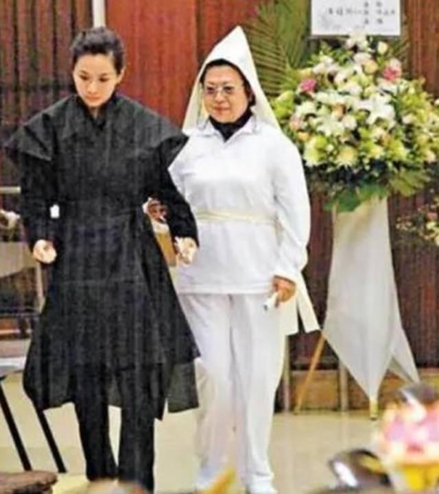 被查出不能怀孕，男友立刻分手，她气得要自杀