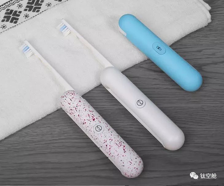 每天用的牙刷竟然有上百万细菌......怎么办？