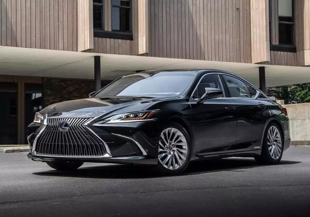 中国汽车品牌真的崛起了吗?销量大幅度下滑,国产将如何前行?