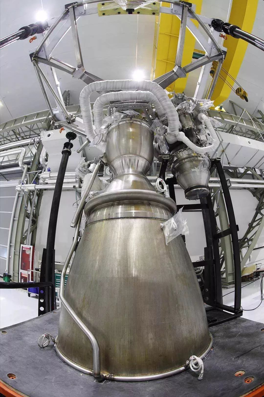 国内首台可重复使用的80吨液氧甲烷火箭发动机试车成功__凤凰网