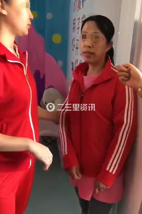 省内一幼儿园女老师对女童捂嘴,扇嘴巴!幼儿园:已停园 配合警方调查