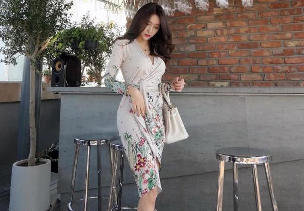 身材和外貌兼备的女子实现模特梦后，却更加努力健身，从不松懈！