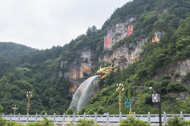 贵州最奢华水龙头，花费百万打造，现成网红景点