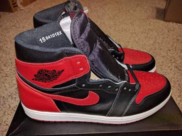 Air Jordan 1 Banned 2016.jpg
