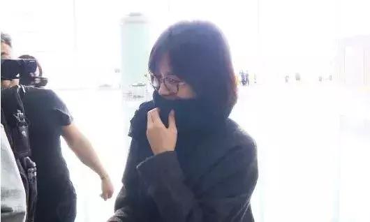 宋慧乔宋仲基离婚：因性格不合！邻居爆料早已分居，婚变有迹可循