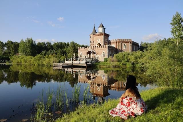 哈尔滨伏尔加庄园夏日风情,异国情调中的清凉假期